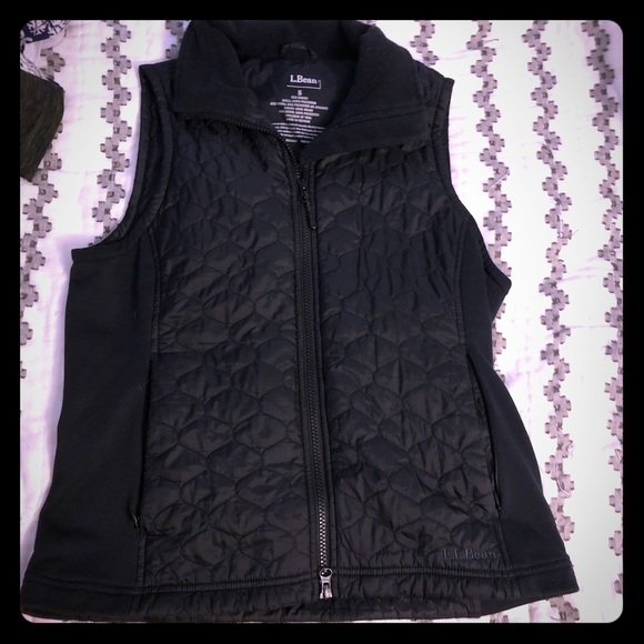 L.L. Bean Jackets & Blazers - Size S fitted black vest!